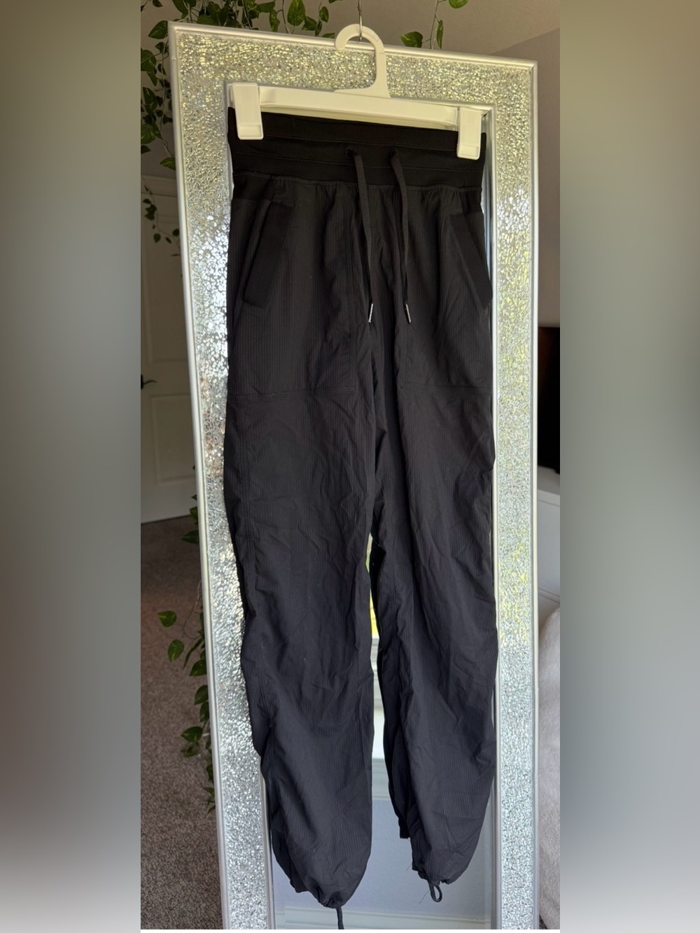 lululemon athletica Black Men's Relaxed Drawstring Joggers